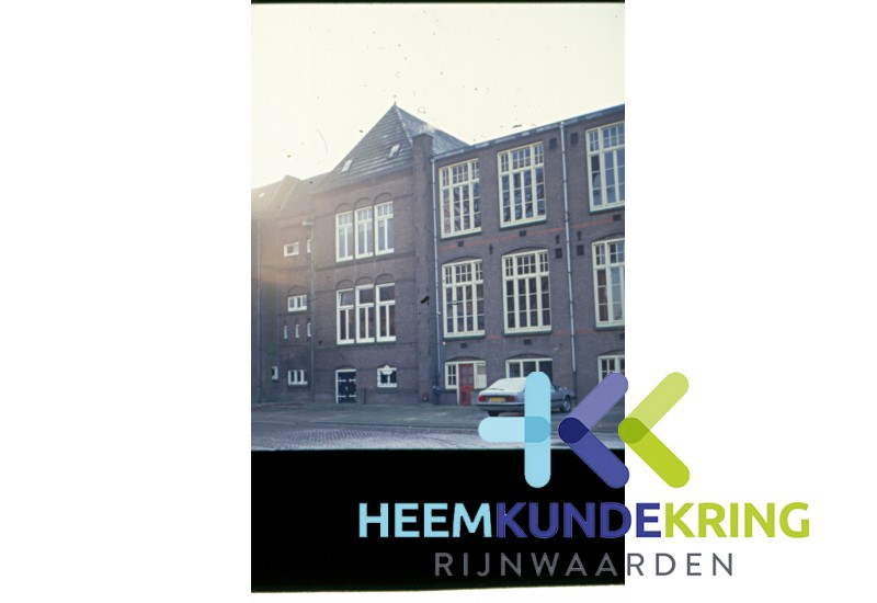 Lobith (45) Markt -Kerkepad achterkant Mariaschool